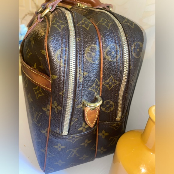 Louis Vuitton authentic large monogram reporter PM shoulder bag - Picture 10 of 13